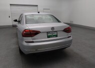 2019 Volkswagen Passat in Pensacola, FL 32505 - 18131055 6