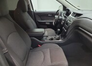 2017 Chevrolet Traverse in Taylor, MI 48180 - 18131345 21