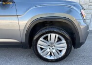 2019 Volkswagen Atlas in Decatur, GA 30032 - 18131387 11