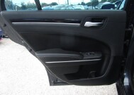 2019 Chrysler 300 in Tampa, FL 33604-6914 - 18131435 16