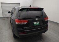 2018 Kia Sorento in Houston, TX 77074 - 18131662 6