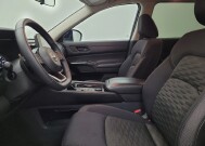 2023 Nissan Pathfinder in Toledo, OH 43617 - 18131849 17