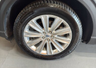 2025 Ford Explorer in Burlington, WI 53105 - 18131919 9