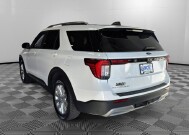 2025 Ford Explorer in Burlington, WI 53105 - 18131919 3