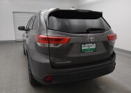 2018 Toyota Highlander in Albuquerque, NM 87113 - 18132254 6