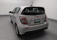 2020 Chevrolet Sonic in Gladstone, MO 64118 - 18132457 6