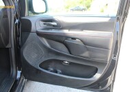 2018 Dodge Grand Caravan in Decatur, GA 30032 - 18132529 40