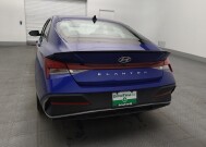 2025 Hyundai Elantra in Ocala, FL 34471 - 18132945 6
