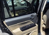 2014 Jeep Compass in Knoxville, TN 37912 - 18133172 3