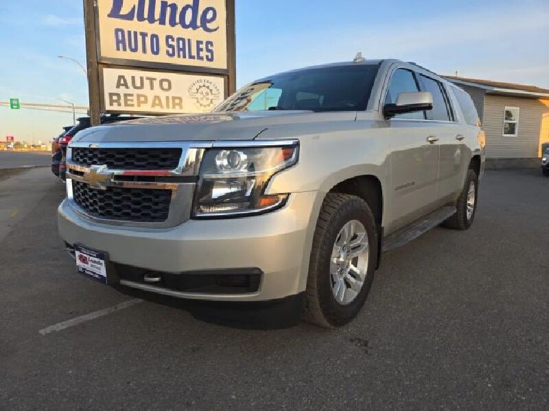 2017 Chevrolet Suburban in Wadena, MN 56482 - 18133186
