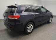 2018 Kia Sorento in Des Moines, IA 50310 - 18133472 10