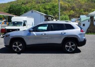 2019 Jeep Cherokee in Barton, MD 21521 - 18133853 4
