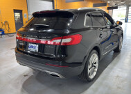 2018 Lincoln MKX in Burlington, WI 53105 - 18134366 5