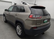 2019 Jeep Cherokee in Jacksonville, FL 32225 - 18134584 5