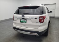 2017 Ford Explorer in Jacksonville, FL 32225 - 18134596 7