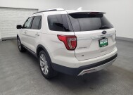 2017 Ford Explorer in Jacksonville, FL 32225 - 18134596 5