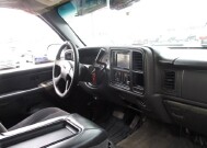2005 GMC Sierra 1500 in Oak Grove, MO 64075 - 18134826 10