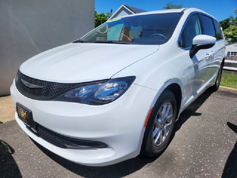 2023 Chrysler Voyager in Cinnaminson, NJ 08077 - 18135394