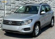 2017 Volkswagen Tiguan in Decatur, GA 30032 - 18135430 1