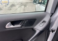 2017 Volkswagen Tiguan in Decatur, GA 30032 - 18135430 35