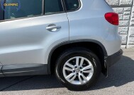 2017 Volkswagen Tiguan in Decatur, GA 30032 - 18135430 10