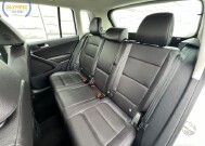 2017 Volkswagen Tiguan in Decatur, GA 30032 - 18135430 41