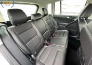 2017 Volkswagen Tiguan in Decatur, GA 30032 - 18135430 42