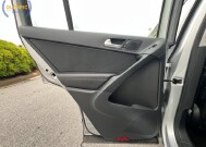 2017 Volkswagen Tiguan in Decatur, GA 30032 - 18135430 45