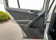 2017 Volkswagen Tiguan in Decatur, GA 30032 - 18135430 45