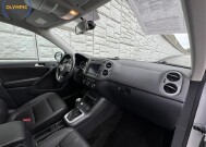 2017 Volkswagen Tiguan in Decatur, GA 30032 - 18135430 22