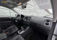 2017 Volkswagen Tiguan in Decatur, GA 30032 - 18135430 22