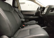 2020 Mitsubishi Outlander in Fort Worth, TX 76116 - 18135531 19
