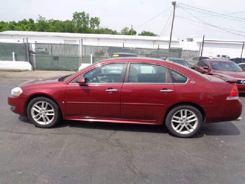 2009 Chevrolet Impala in Lebanon, TN 37087-3302 - 18136009