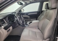 2016 Toyota Highlander in St. Louis, MO 63136 - 18136278 17
