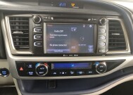 2016 Toyota Highlander in St. Louis, MO 63136 - 18136278 25