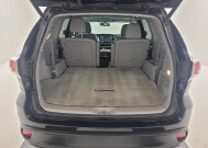 2016 Toyota Highlander in St. Louis, MO 63136 - 18136278 29