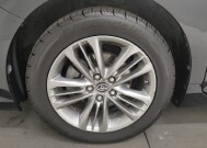 2016 Toyota Camry in St. Louis, MO 63136 - 18136285 31