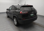 2019 Jeep Cherokee in Topeka, KS 66611 - 18136634 5