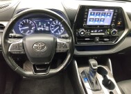 2020 Toyota Highlander in Pensacola, FL 32505 - 18136839 22