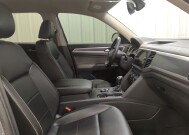 2021 Volkswagen Atlas in Fairfield, OH 45014 - 18136930 21