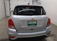 2022 Chevrolet Trax in Cincinnati, OH 45255 - 18136932 6