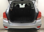 2022 Chevrolet Trax in Cincinnati, OH 45255 - 18136932 29