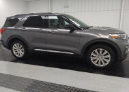 2021 Ford Explorer in St. Louis, MO 63136 - 18136953 11