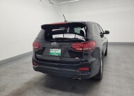 2019 Kia Sorento in Las Vegas, NV 89102 - 18137213 7
