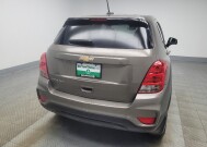 2020 Chevrolet Trax in Mishawaka, IN 46545 - 18137463 7