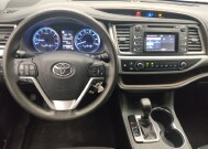 2019 Toyota Highlander in Lauderdale Lakes, FL 33313 - 18137613 22