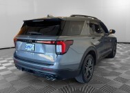 2025 Ford Explorer in Burlington, WI 53105 - 18137749 5