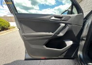2018 Volkswagen Tiguan in Decatur, GA 30032 - 18137760 46