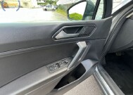 2018 Volkswagen Tiguan in Decatur, GA 30032 - 18137760 35