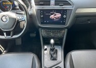 2018 Volkswagen Tiguan in Decatur, GA 30032 - 18137760 28